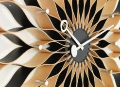 Vitra Sunflower Uhr, Birke -Wohnaccessoires Angebote 1626174 Sunflower Clock birch Detail master
