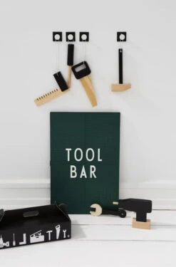 Design Letters Messageboard A4, Dunkelgrün -Wohnaccessoires Angebote 20203300DARK GREEN lifestyle 3