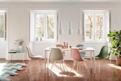 Vitra Resting Bird, Klein, Sand -Wohnaccessoires Angebote 3346587 Eames Plastic Chair DSX Resting animals Plate Dining Table Herringbone Vase Plate Table Tripod Clock master