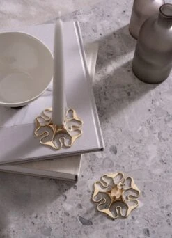 Skultuna Rose Kerzenhalter, Messing -Wohnaccessoires Angebote 4Skultuna SL755 Rose EE