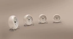 AJ City Hall Tischuhr Mit Wecker, Sandbeige 10 AJ City Hall Tischuhr Mit Wecker, Sandbeige -Wohnaccessoires Angebote AJ 43693 05