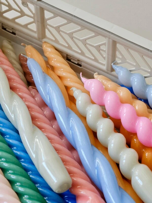 Hay Long Twist Kerzen, 6 Stück, Dunkler Pfirsich, Dunkelrosa, Hellro 4 Hay Long Twist Kerzen, 6 Stück, Dunkler Pfirsich, Dunkelrosa, Hellro – Bild 2