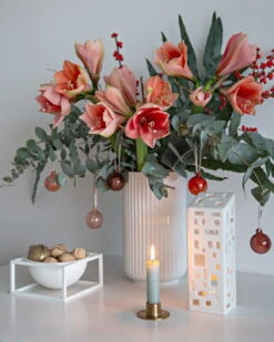 Iittala Glaskugel-Set, 5 Stück, 40 mm, Rot 13 Iittala Glaskugel-Set, 5 Stück, 40 mm, Rot -Wohnaccessoires Angebote Christmas Mood 12