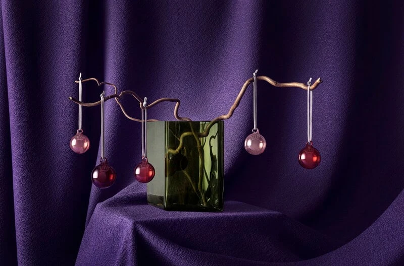 Iittala Glaskugel-Set, 5 Stück, 40 mm, Rot 4 Iittala Glaskugel-Set, 5 Stück, 40 mm, Rot – Bild 2