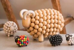 Pikkupässi Figur, Schwarz - Farbmix -Wohnaccessoires Angebote Kuva2 AW2022 01847 B837 B5598 B646 B6263 B6501