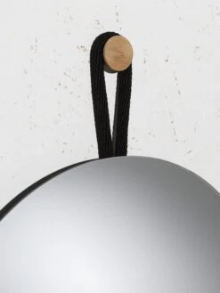 Design House Stockholm Lasso Spiegel, Rund -Wohnaccessoires Angebote Lasso mirror round knob