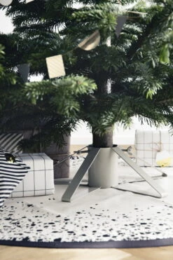 Ferm LIVING Weihnachtsbaumständer, Grau -Wohnaccessoires Angebote R5A5788