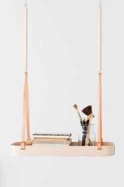 Hängeregal Tuokko, Birke – Dunkelgrau -Wohnaccessoires Angebote TUOKKO HANGING SHELF 2B pencils