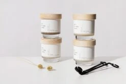 Holzdochtschneider, Schwarz -Wohnaccessoires Angebote Veggie candles mood web