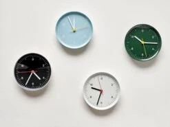 Hay Wall Clock Wanduhr, Weiß -Wohnaccessoires Angebote Wall Clock Family 04 1